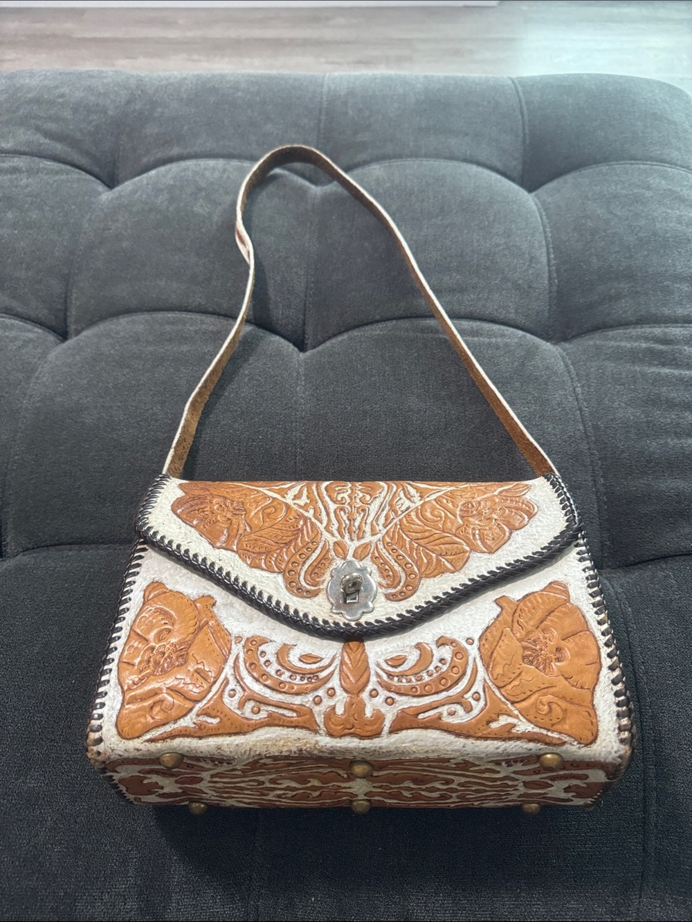 Mexican Hand-Tooled Leather Shoulder Bag in Tan and Cream